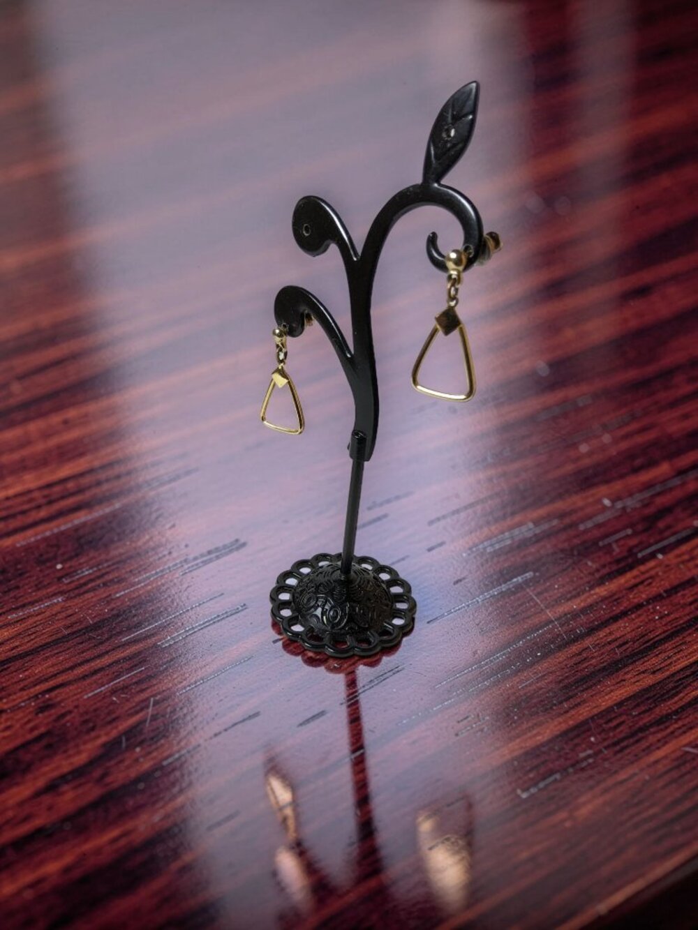 vintage gold tone triangle dangle stud earrings